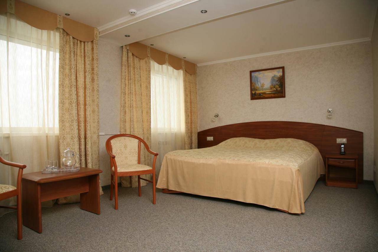 Hotel Tomsk Zewnętrze zdjęcie